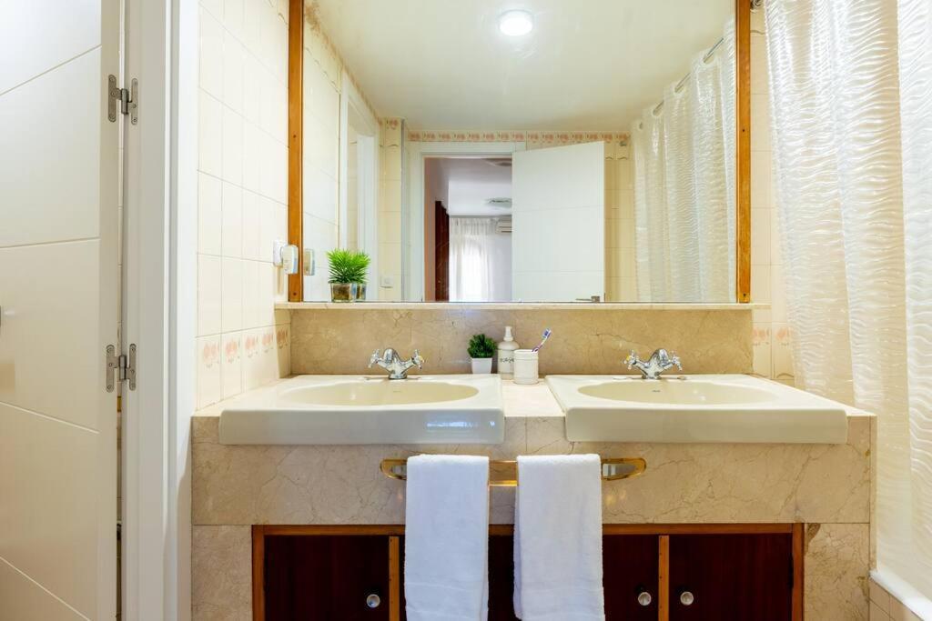 세비야 Behouse Sierpes 아파트 외부 사진